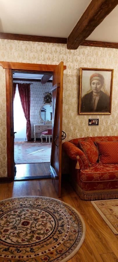 Hotel Fortetsya Hetmana Hatne Luaran gambar
