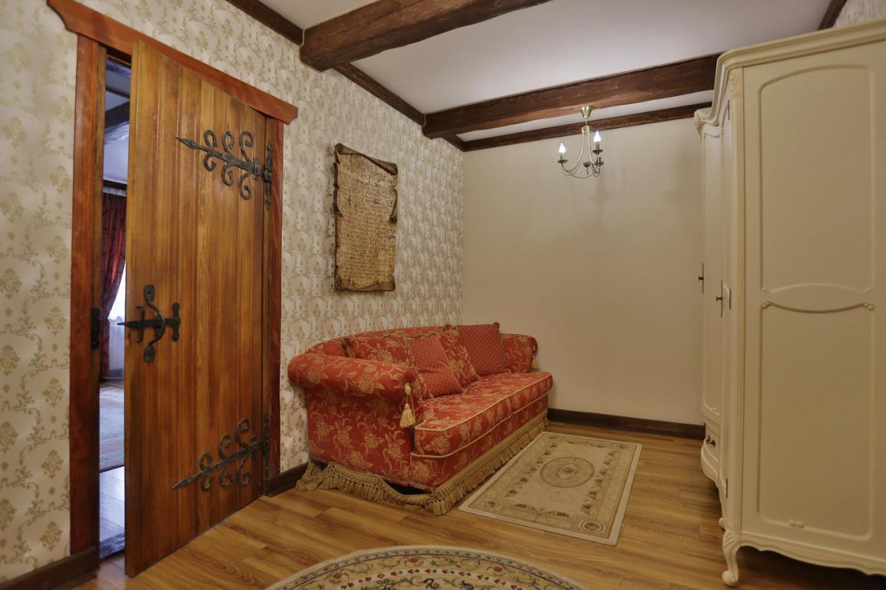 Hotel Fortetsya Hetmana Hatne Luaran gambar