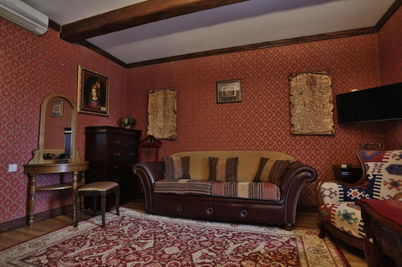 Hotel Fortetsya Hetmana Hatne Luaran gambar